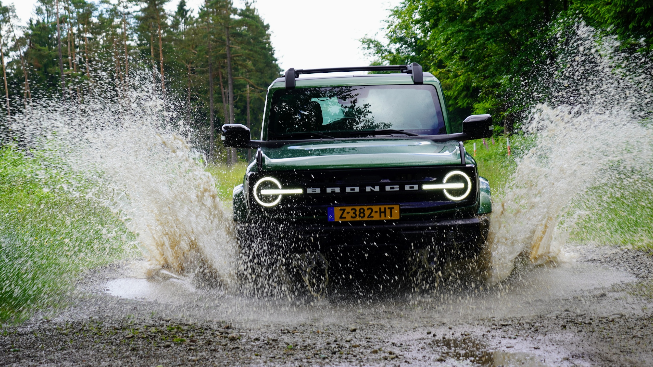 Ford_Bronco_Ardennen_4