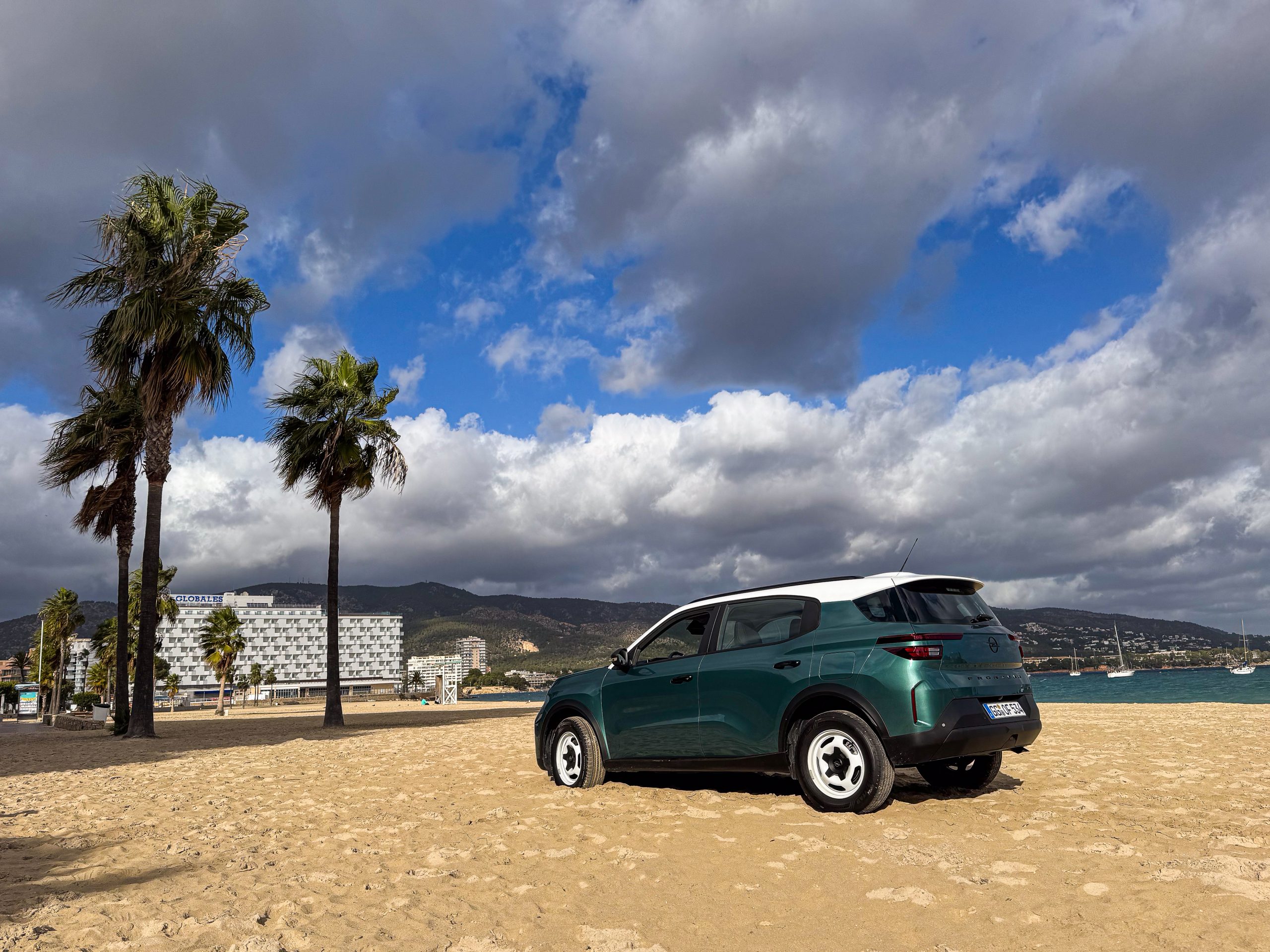 Opel Frontera strand