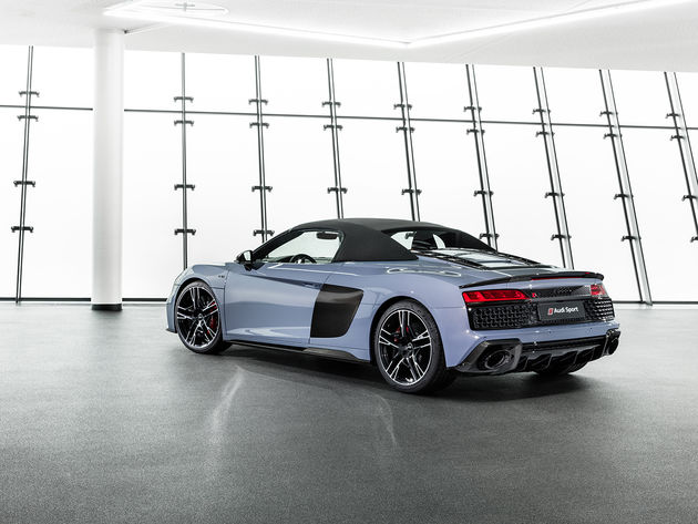 <i>De Audi R8 Spyder</i>