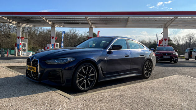 BMW 420i ergens op de autoroute naar Spanje