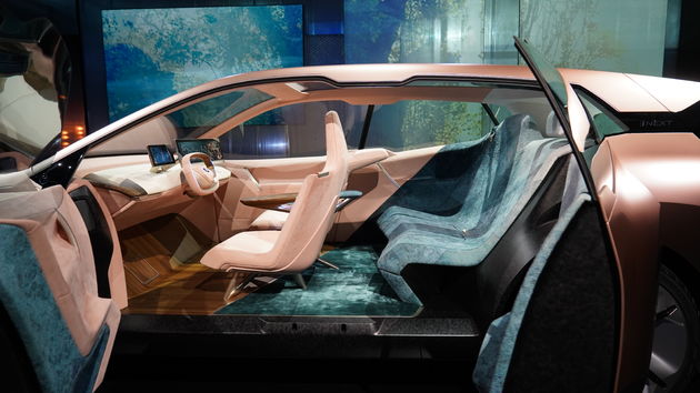 Het interieur van de BMW Vision iNEXT