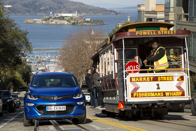 Opel_Ampera-e-3